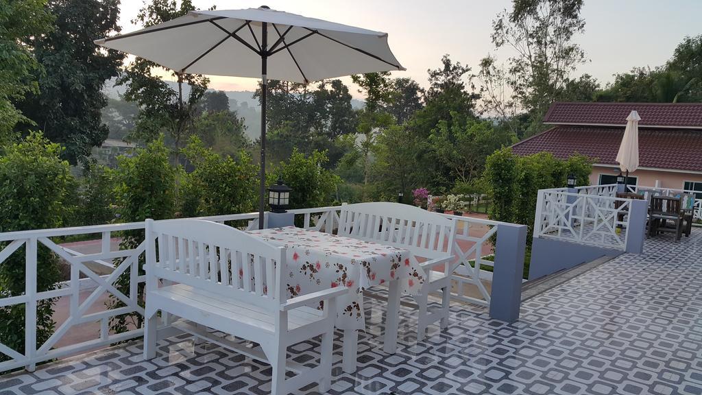 Farm Terrace Villa Kaengsopha Eksteriør bilde